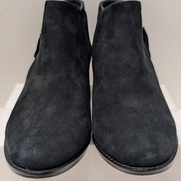 Vionic Serena Suede Ankle Boots in Black - Picture 8 of 16